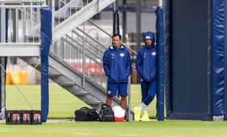 Xavi Simons转会谜团：欧冠梦想与未来之路