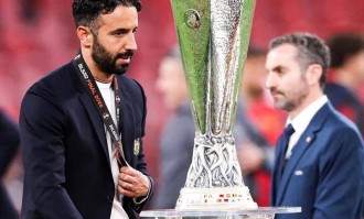 三大换帅各不同！穆里尼奥尚可，滕哈格换对了，冠军主帅七场不胜