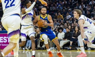 库里单节怒砍20分追梦被驱逐 勇士逆转爵士