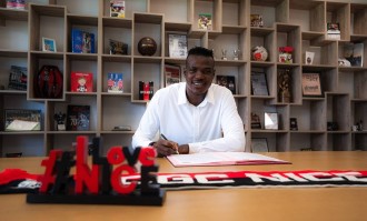 官方：19岁曼城中卫朱马-巴租借加盟尼斯，为期一年